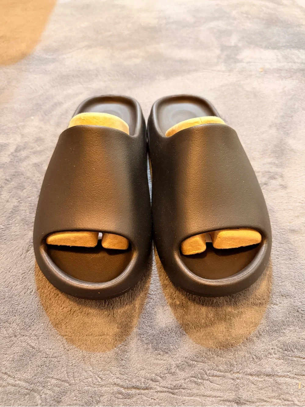 Sleek Black Slides - YS-01 Size 11